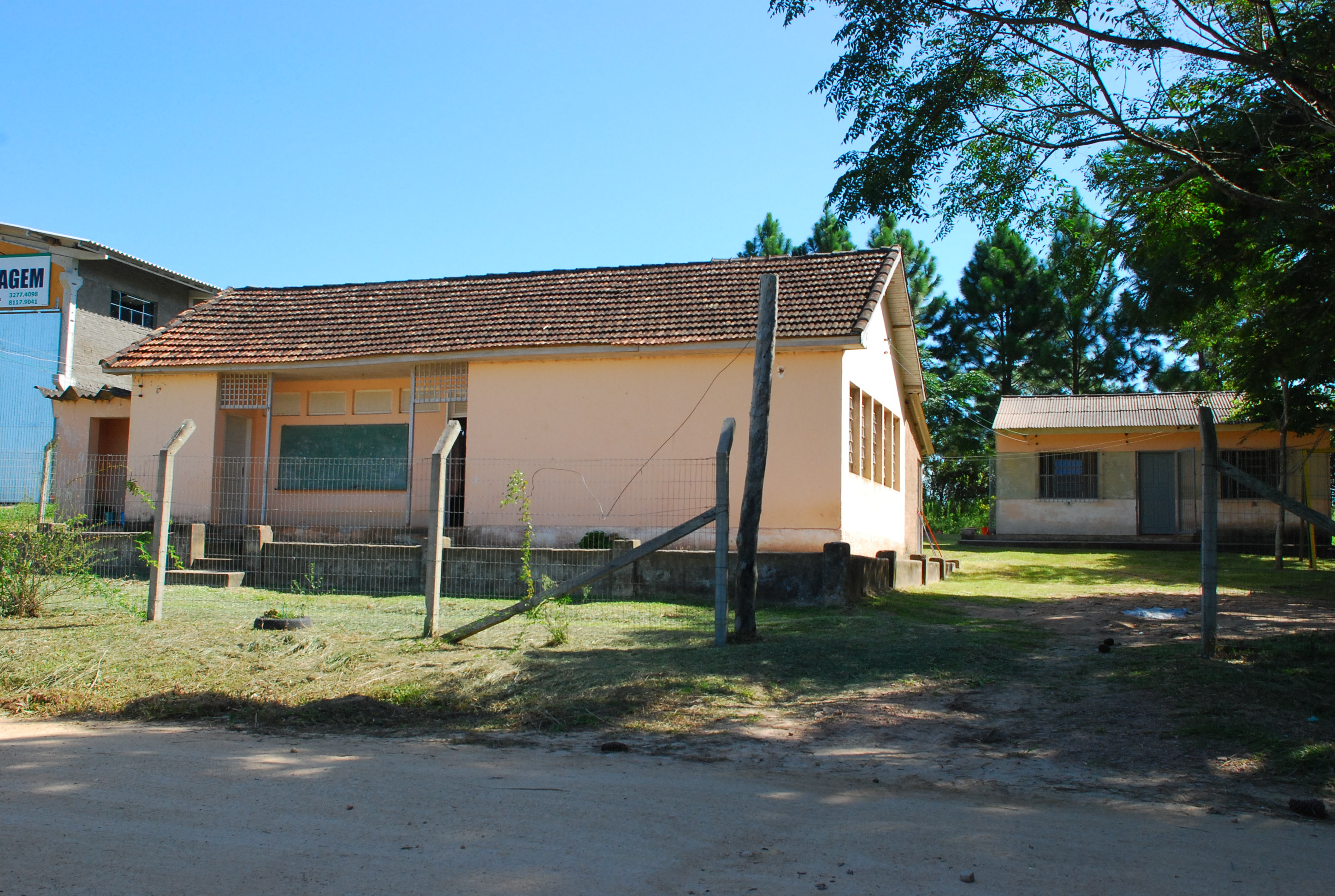 Foto da E.M.E.F. Henrique Peter